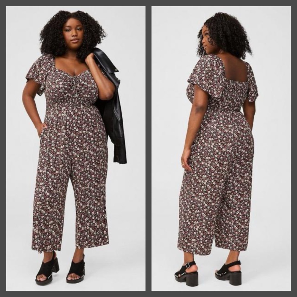 Torrid Stretch Ditsy Floral Challis Flutter Sleeve Jumpsuit Size 00 Med/Large